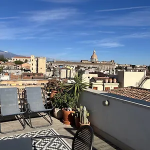 https://tricora-sicilian-bb.taorminaitalyhotels.com